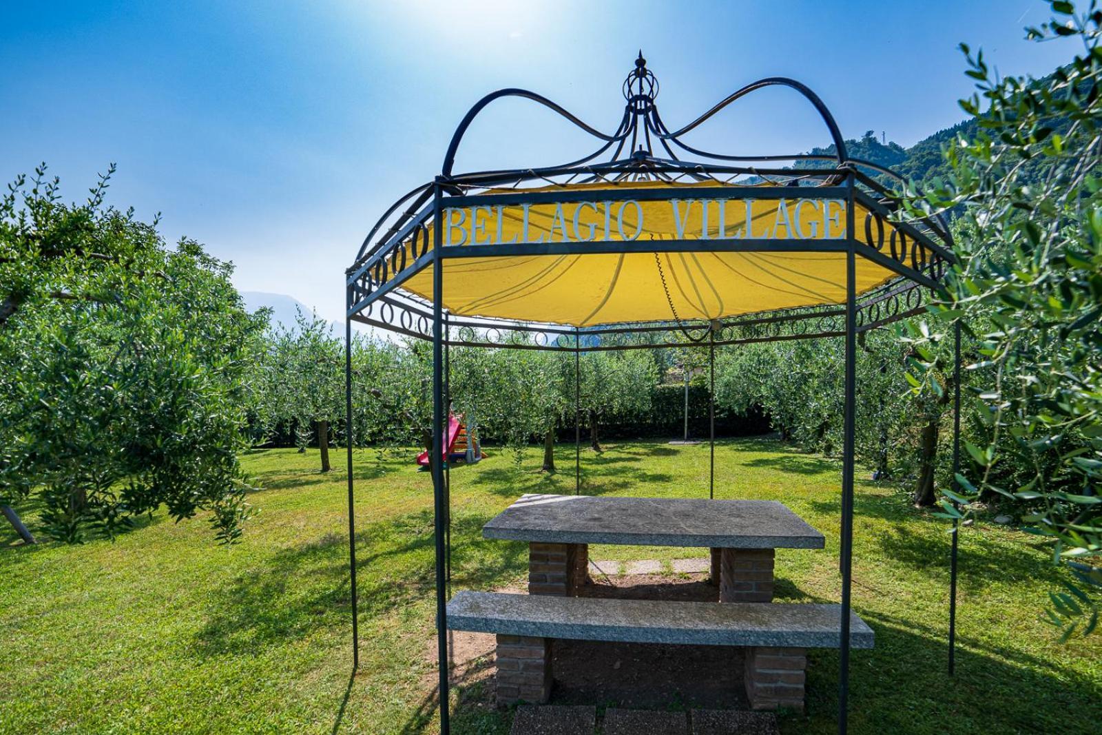 Villa Vittoria With Private Heated Pool & Shared Sauna - Bellagio Village Residence Oliveto Lario Eksteriør billede