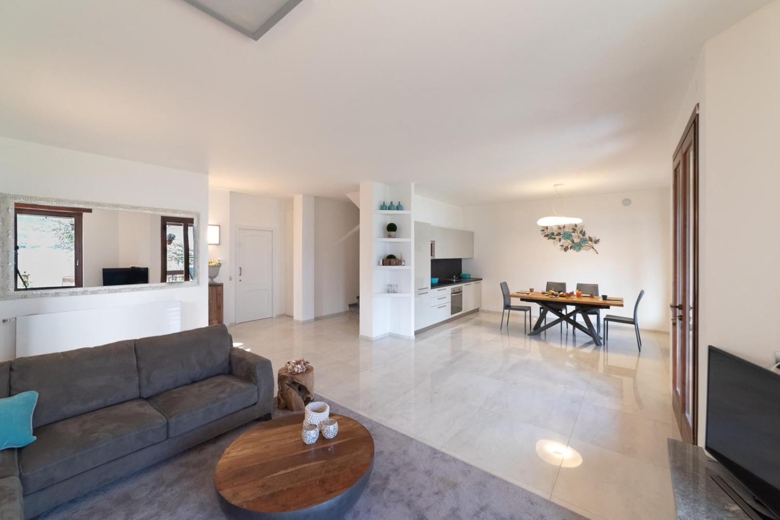 Villa Vittoria With Private Heated Pool & Shared Sauna - Bellagio Village Residence Oliveto Lario Eksteriør billede