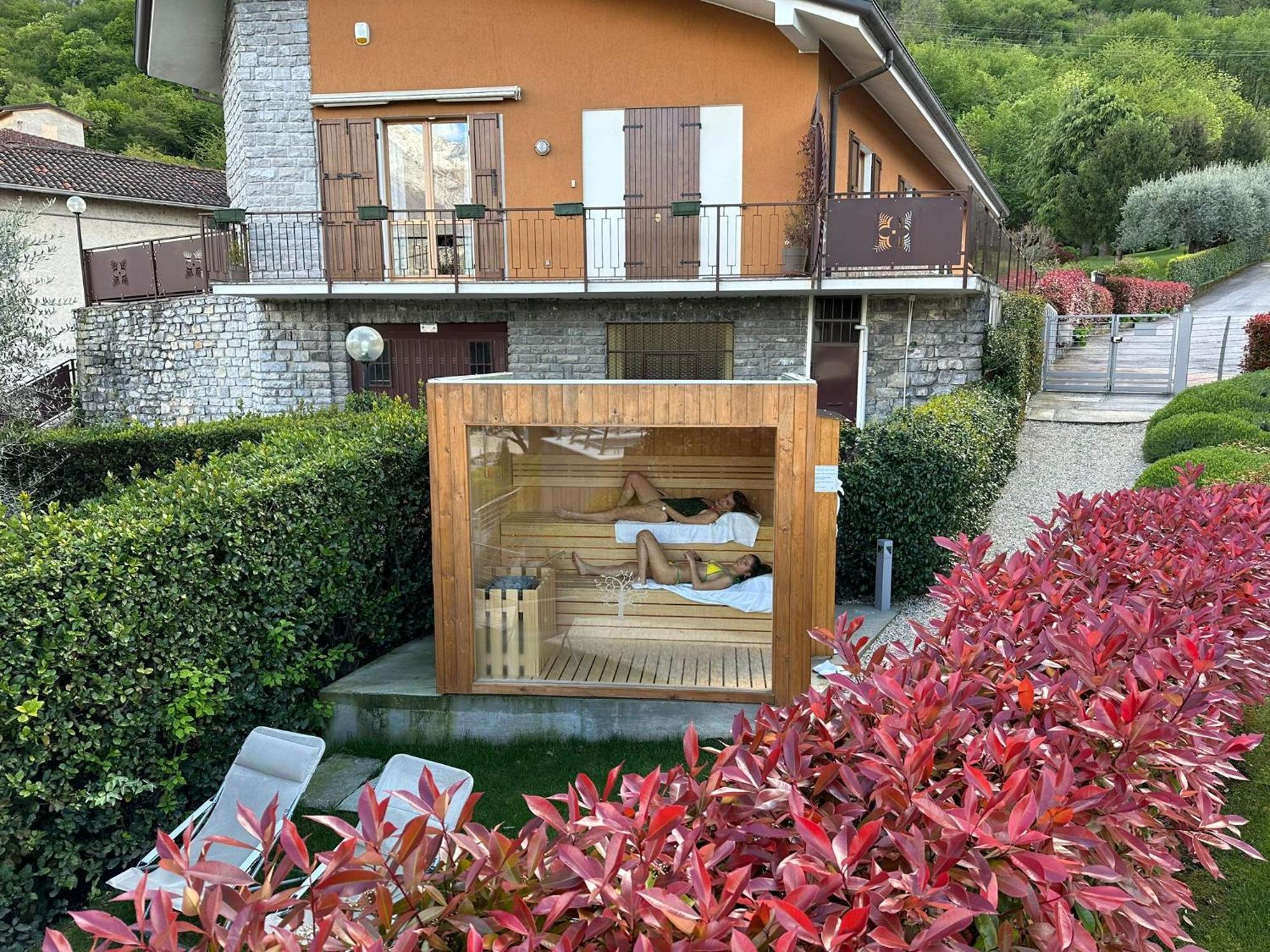 Villa Vittoria With Private Heated Pool & Shared Sauna - Bellagio Village Residence Oliveto Lario Eksteriør billede